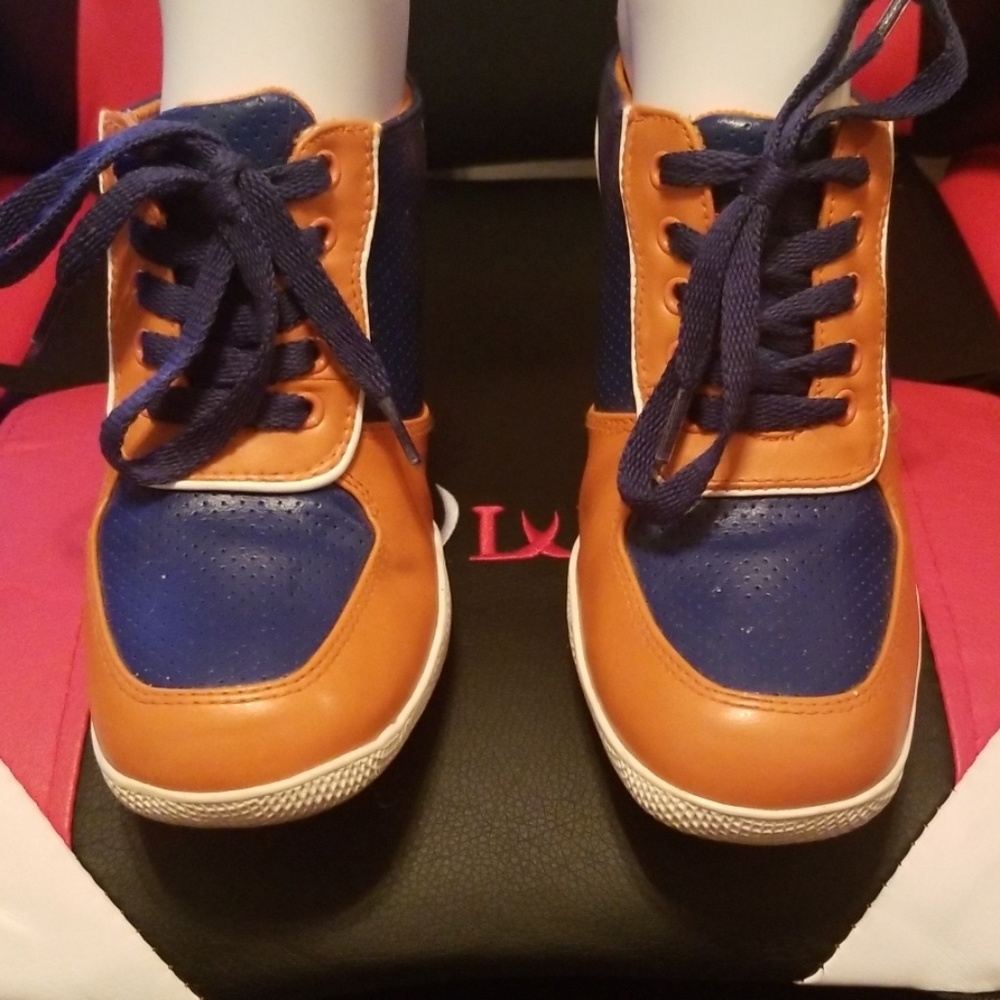 SPLASH WOMEN SNEAKER SANDALS SIZE 6